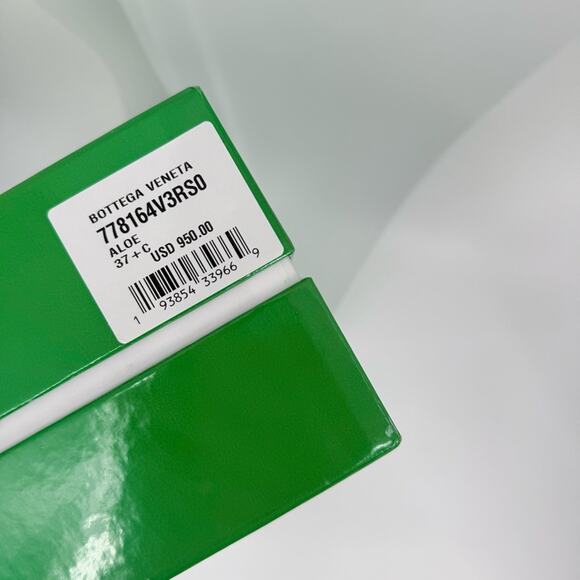 Bottega Veneta Amy Aloe Leather Mules Quilted Sandals 37.5 NWT - Picture 4 of 4